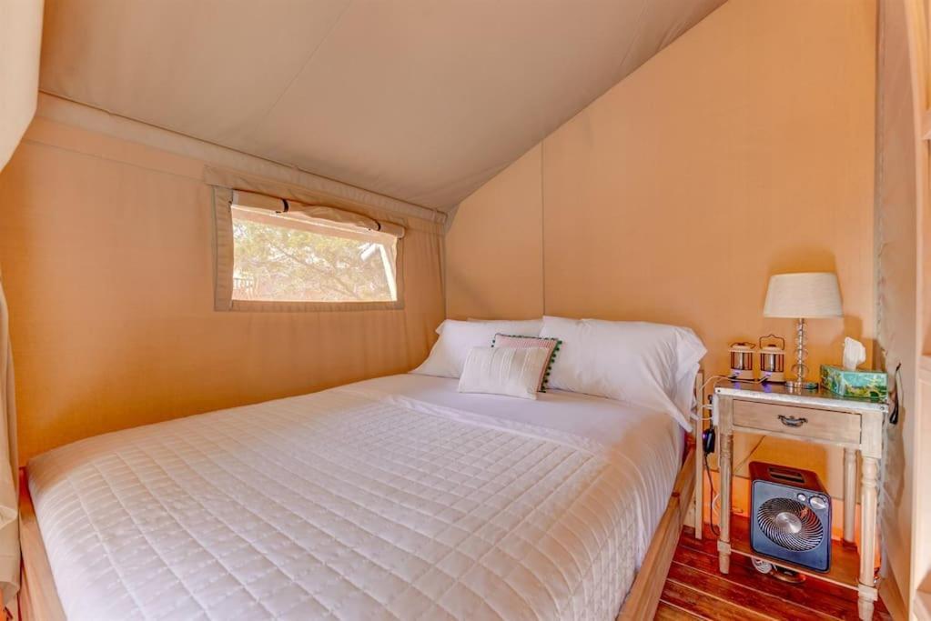 12 Fires Luxury Glamping With Heating #5 Hotel Johnson City Exterior foto